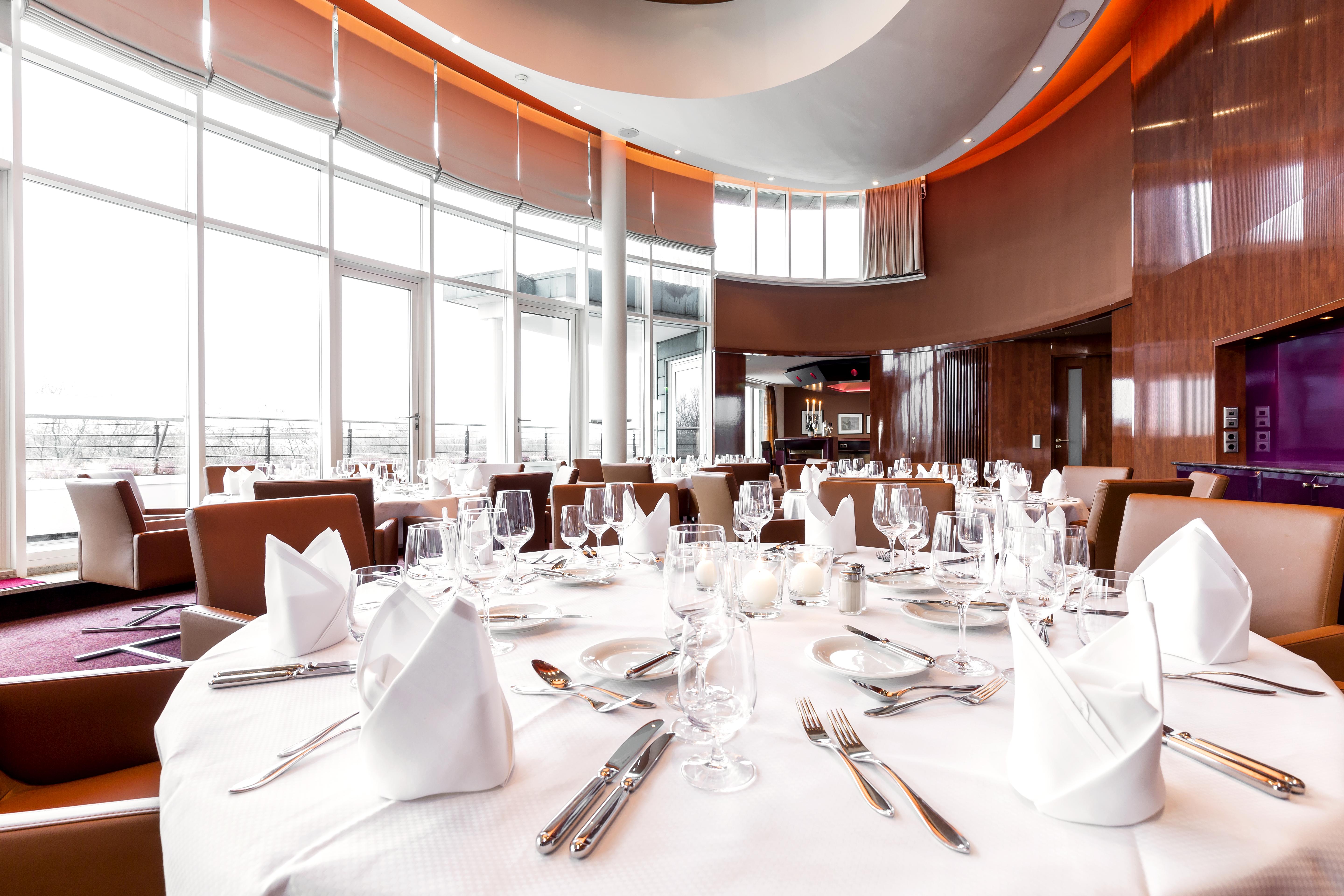 GRAND ELYSEE Hamburg Bagian luar foto The restaurant