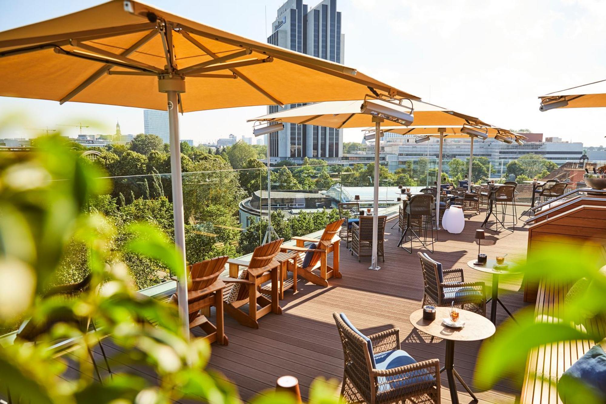 GRAND ELYSEE Hamburg Bagian luar foto The Terrace