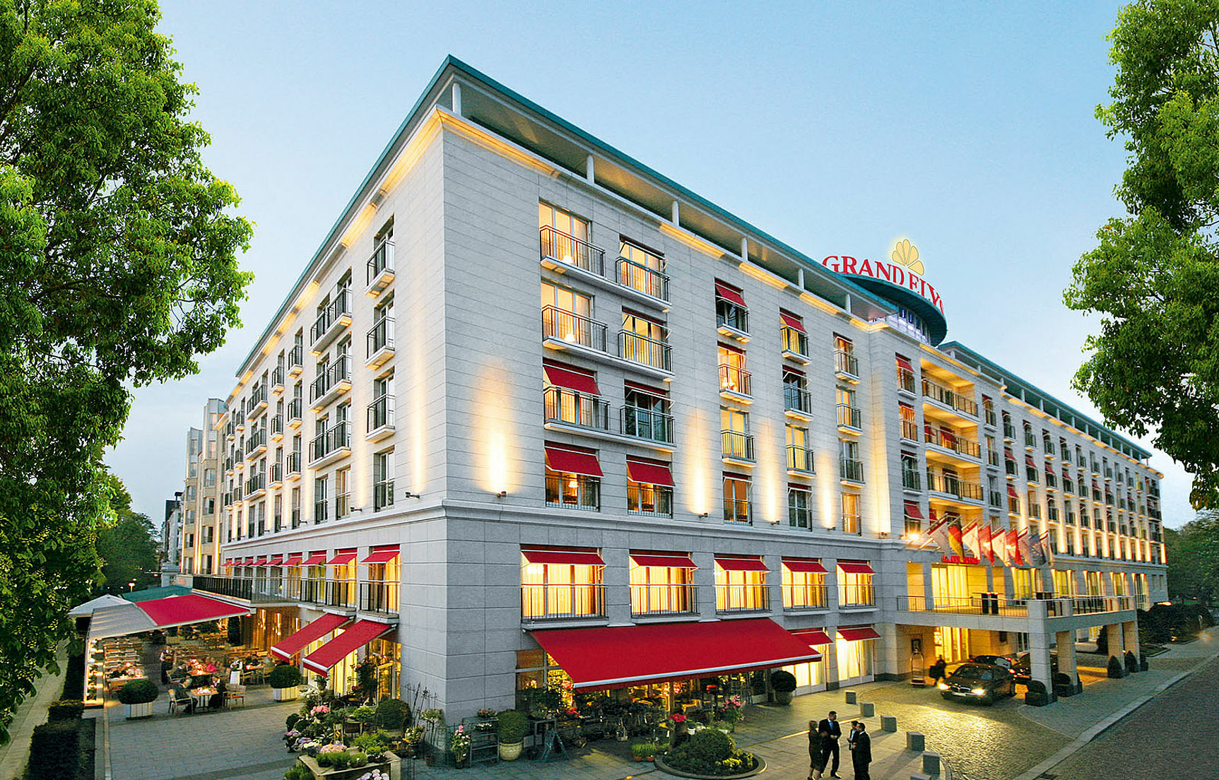 GRAND ELYSEE Hamburg Bagian luar foto